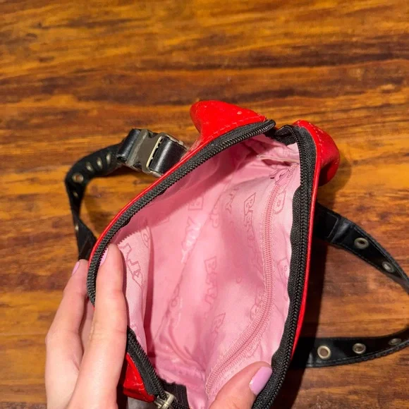 Red Betty Boop Women's Handbag - Picture 3 of 3